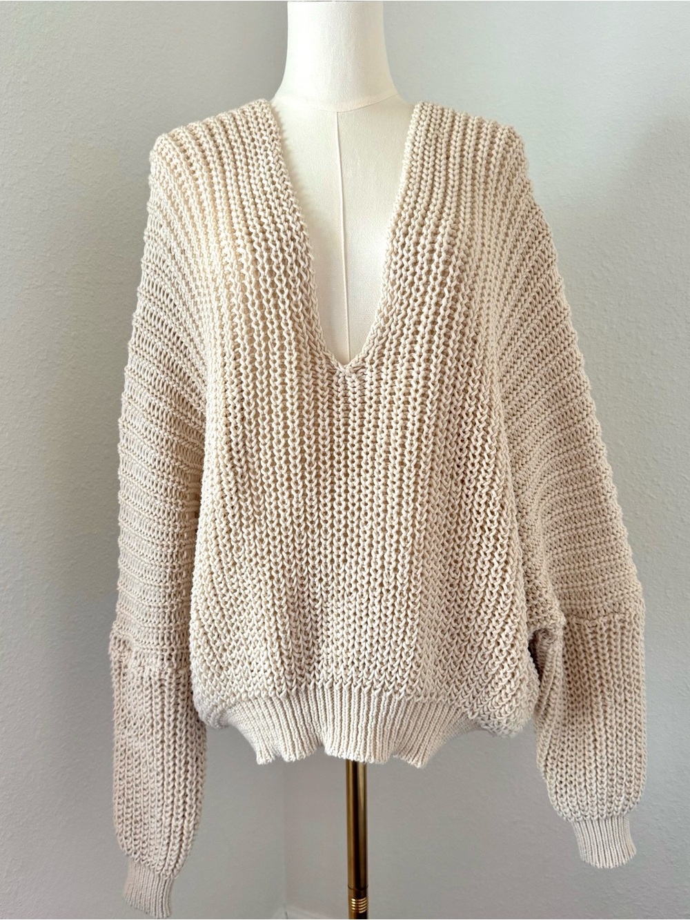 POL Crochet Open-Knit Chunky Cream Sweater Boho Oversized Deep V-Neck Women’s L